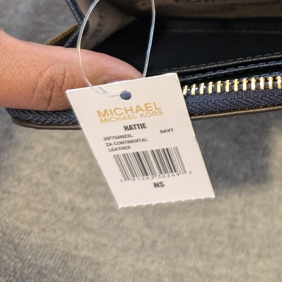 Michael Kors wallet - Picture 4 of 4